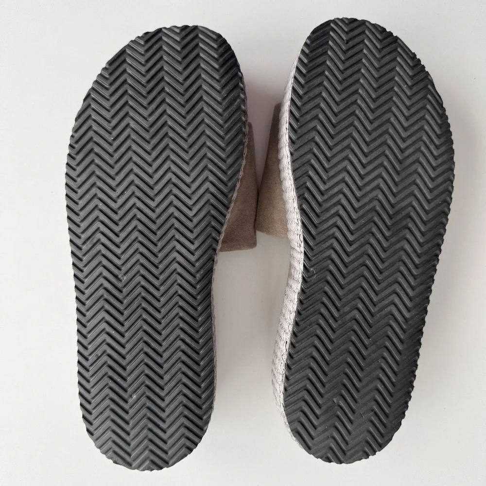 Brunello Cuchinelli EUC Suede Raffia Platform Slide Taupe Gray Sandal EU 39 US 9